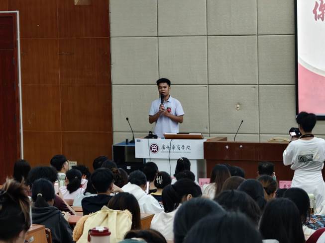 560373186da59113aeb212ef3b698e69